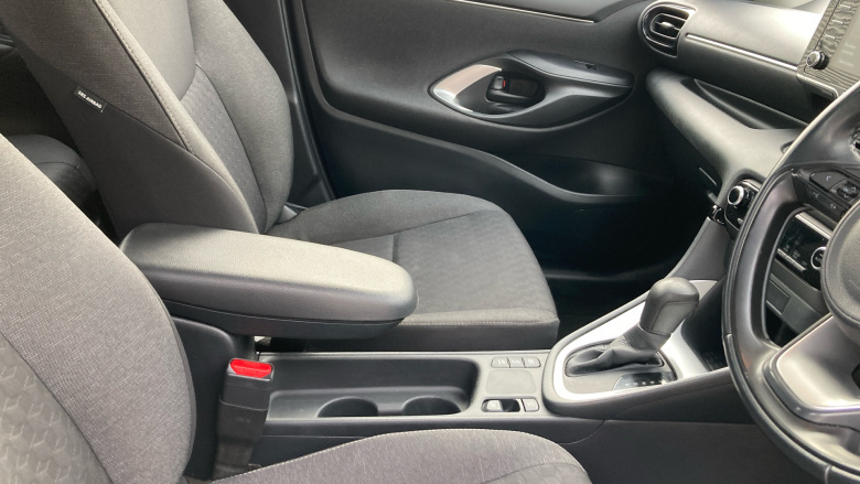 Toyota Yaris 1.5 Hybrid Icon 5dr CVT Hybrid Hatchback